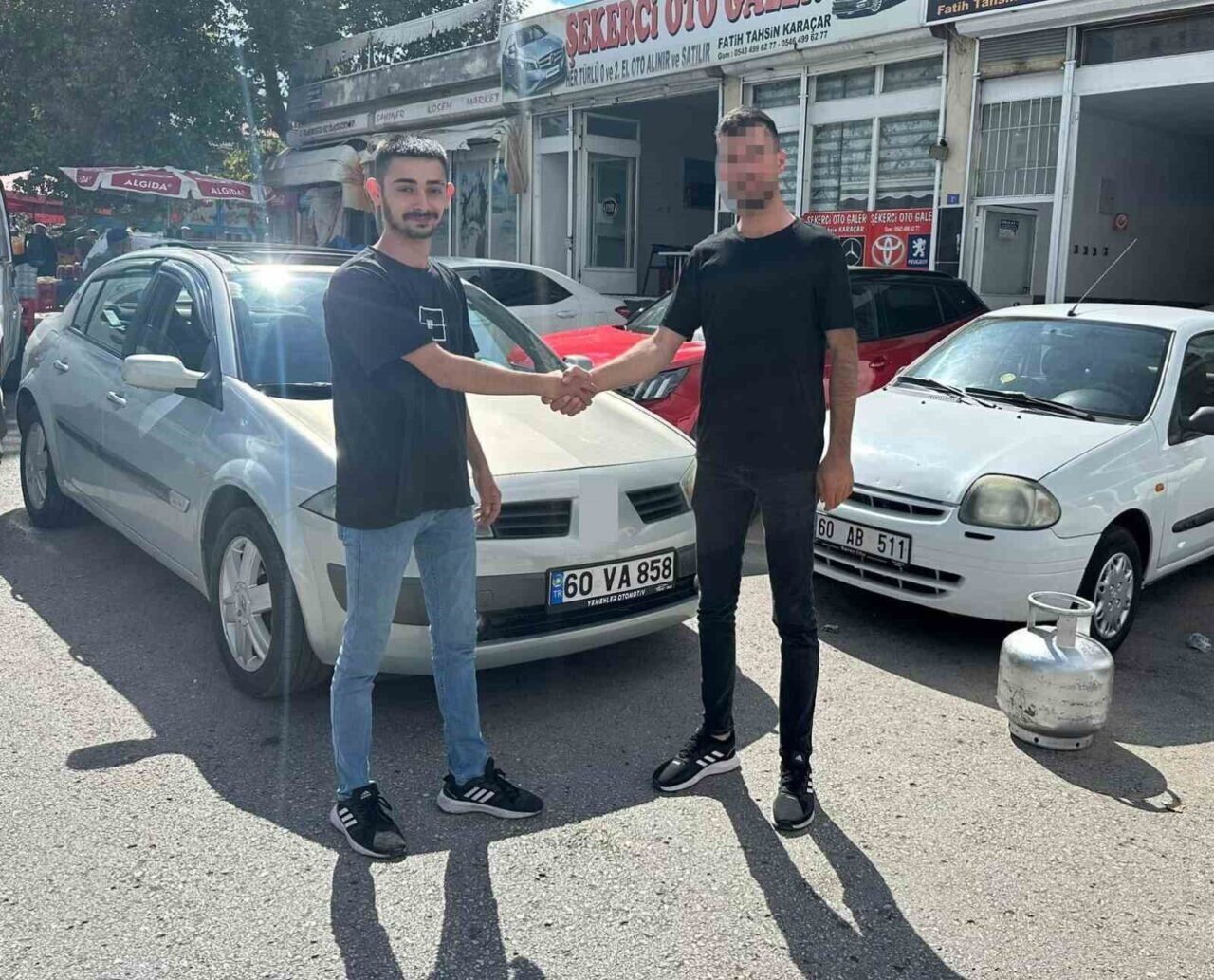 Tokat'ın Zile ilçesinde Kayra Ömrüuzun (21), kontrolünü kaybettiği otomobiliyle bir