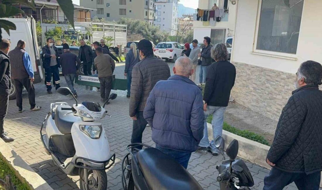 Gazipaşa’da Yalnız Yaşayan 60 Yaşındaki Adam Evinde Ölü Bulundu Antalya'nın Gazipaşa ilçesinde yalnız yaşayan 60 yaşındaki Niyazi Yaman, yakınları