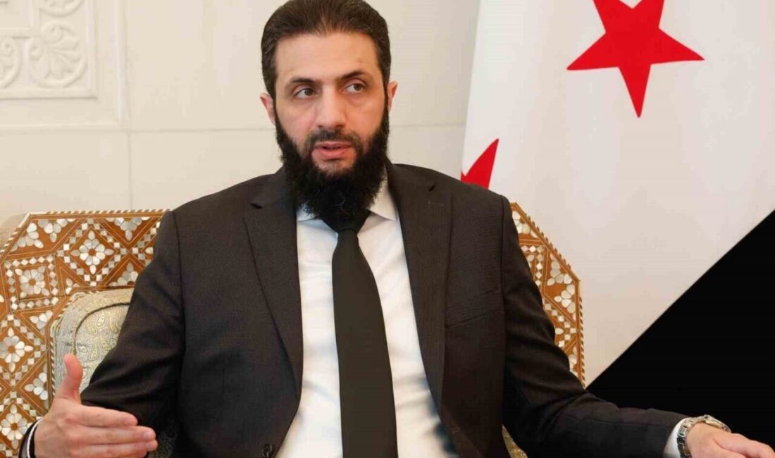 Ahmed eş-Şara, Suriye’nin Geçici Devlet Başkanı Olarak Göreve Başladı Suriye'nin yeni lideri Ahmed eş-Şara, Esad rejiminin devrilmesinin ardından geçici