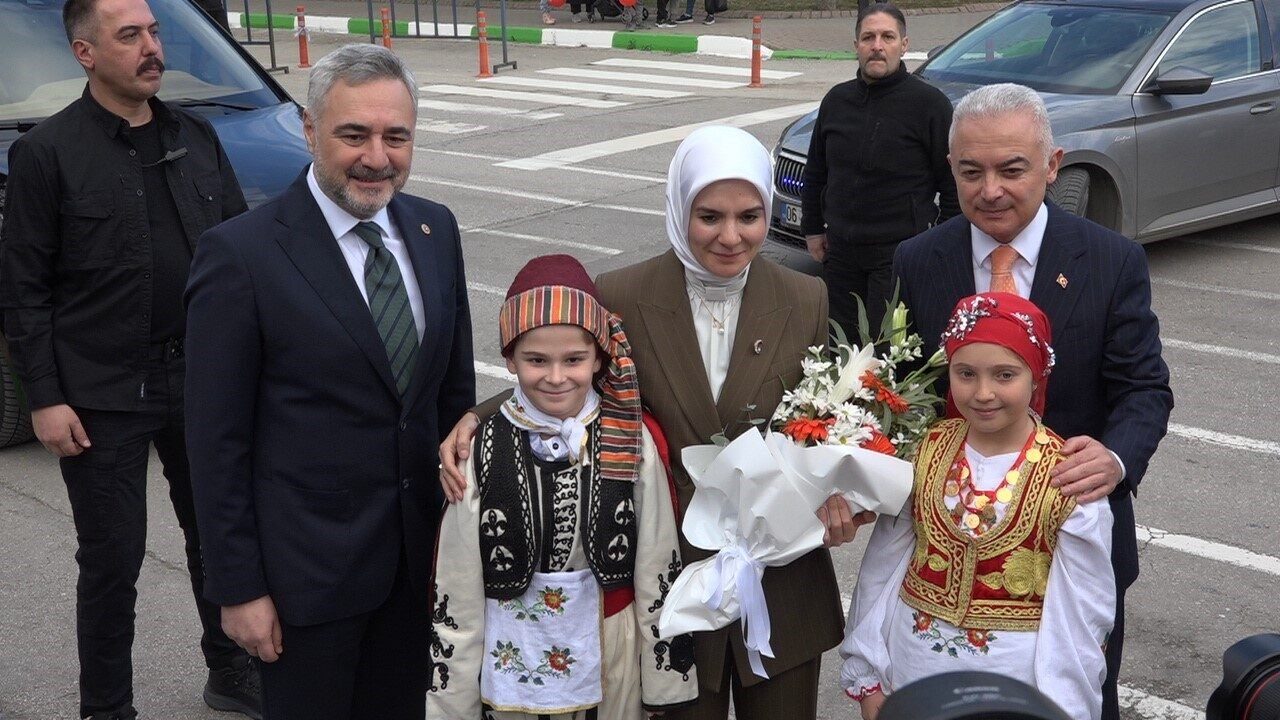 Aile ve Sosyal Hizmetler Bakanı Mahinur Özdemir Göktaş, Kırklareli'nde çeşitli