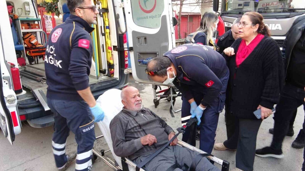 Antalya'nın Kepez ilçesinde bir evde çıkan yangında 80 yaşındaki İbrahim
