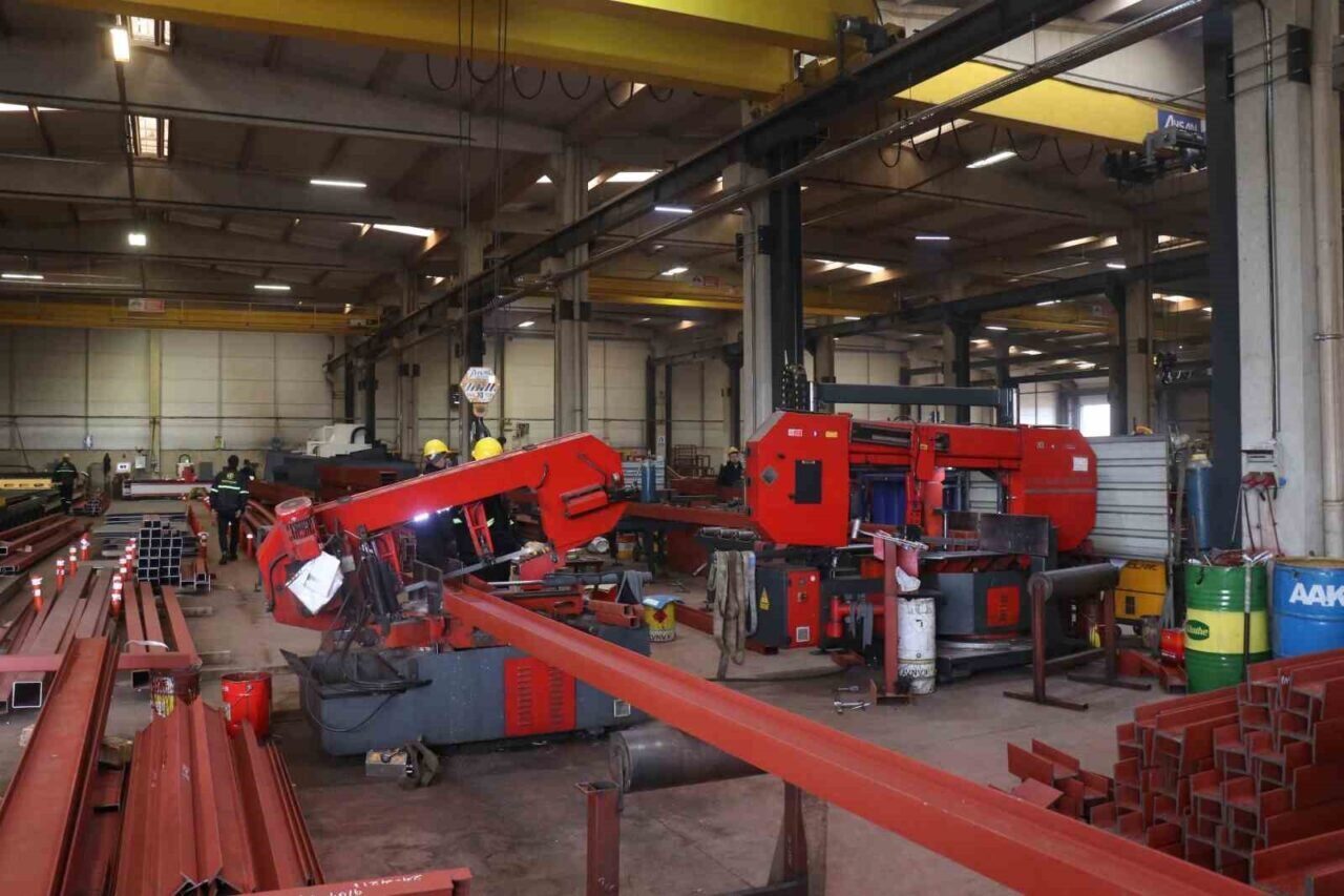 Sakarya'daki Mono Steel Fabrikası, İngiltere'nin HS2 hızlı tren projesine çelik