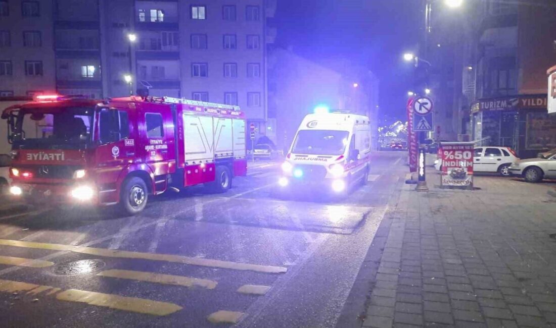 Sivas’taki trafik kazasında direksiyon hakimiyetini kaybeden sürücü yaralandı. Sivas'ta Mevlana Mahallesi Porsuk Caddesi'nde N.K. yönetimindeki Opel marka otomobil,
