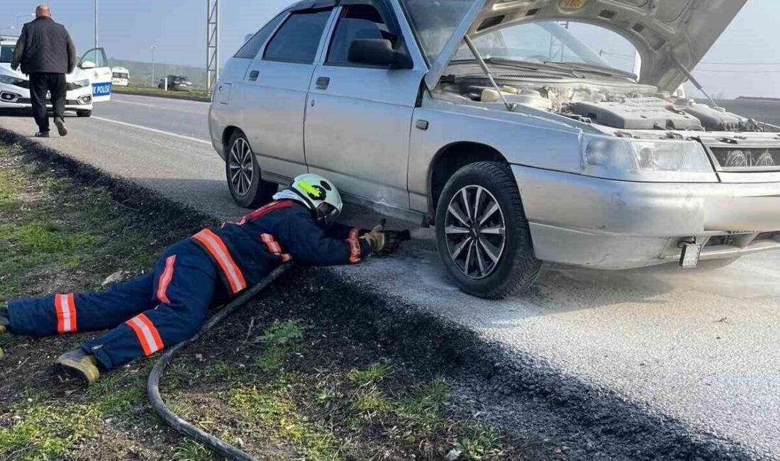 Babaeski’de Seyir Halindeki Otomobilde Yangın Çıktı, İtfaiye Müdahale Etti Kırklareli'nin Babaeski ilçesinde, D-100 kara yolunda seyir halindeki Lada marka