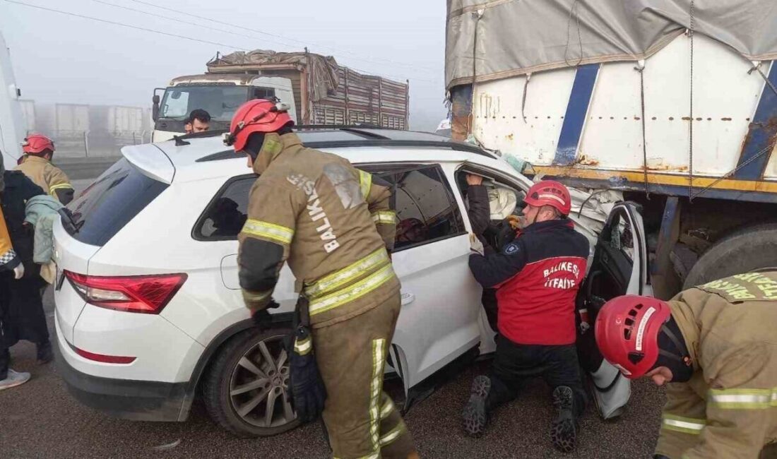 Bandırma-Bursa Karayolunda Meydana Gelen Trafik Kazasında 5 Kişi Yaralandı Bandırma-Bursa karayolu Akçapınar yol ayrımında meydana gelen kazada R.U, M.U,