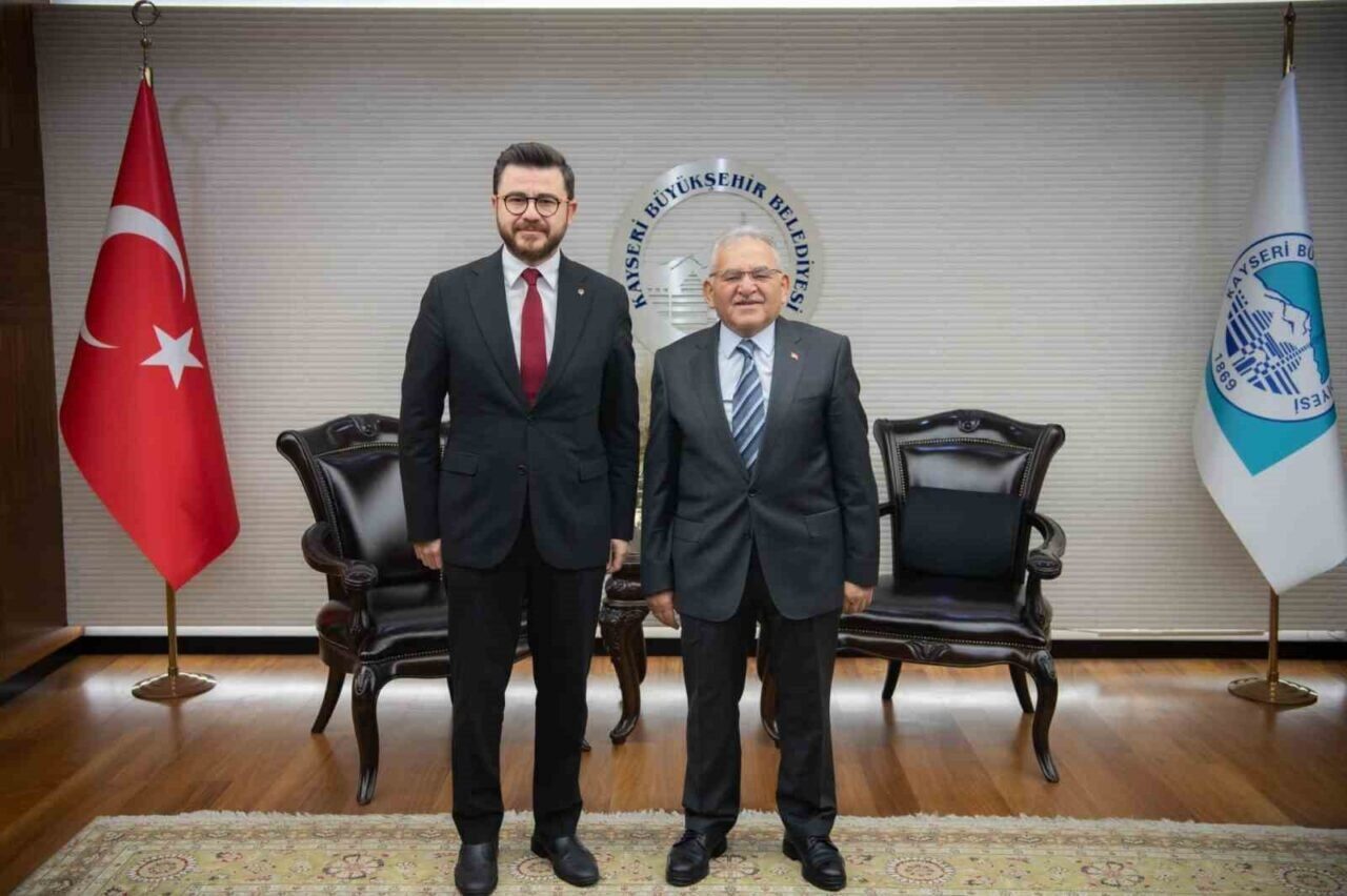 Kayseri Büyükşehir Belediye Başkanı Dr. Memduh Büyükkılıç, AK Parti Kayseri