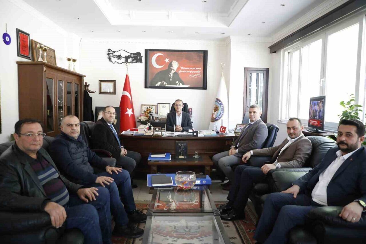 Aydın Büyükşehir Belediye Başkanı Özlem Çerçioğlu, Kuyucak Belediye Başkanı Uğur