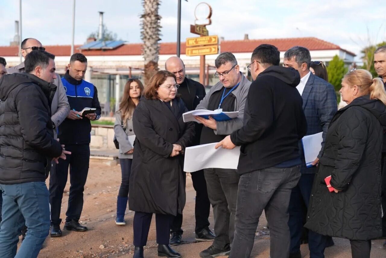 Didim Belediye Başkanı Hatice Gençay, plajlarda incelemelerde bulunarak, yapılacak iyileştirmeler