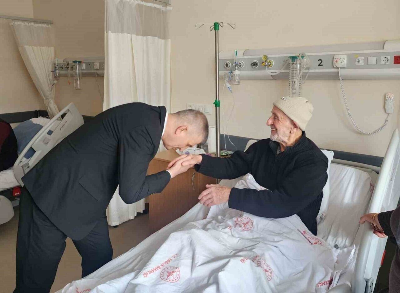 Gölcük Belediye Başkanı Ali Yıldırım Sezer, Gölcük Necati Çelik Devlet