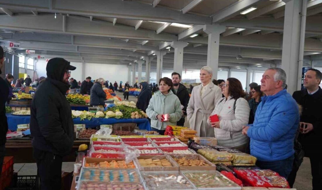 Bilecik Belediye Başkanı Subaşı, Kapalı Pazar Esnafının Taleplerini Dinledi Bilecik Belediye Başkanı Melek Mızrak Subaşı, kapalı pazar esnafı ve