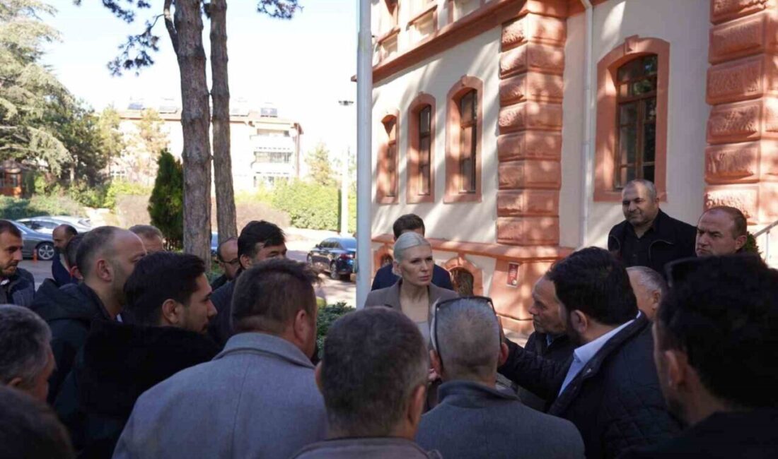 Bilecik Belediye Başkanı, Şoförler Esnafı ile Bir Araya Geldi Bilecik Belediye Başkanı Melek Mızrak Subaşı, Bilecik Şoförler ve Otomobilciler