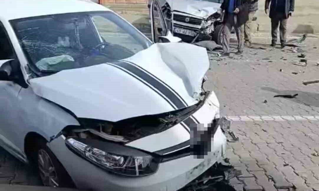 Batman’da hafif ticari araç ile otomobilin çarpışması sonucu 2 kişi yaralandı Batman'ın Kozluk ilçesinde Çetin Emeç Caddesi'nde hafif ticari araç ile