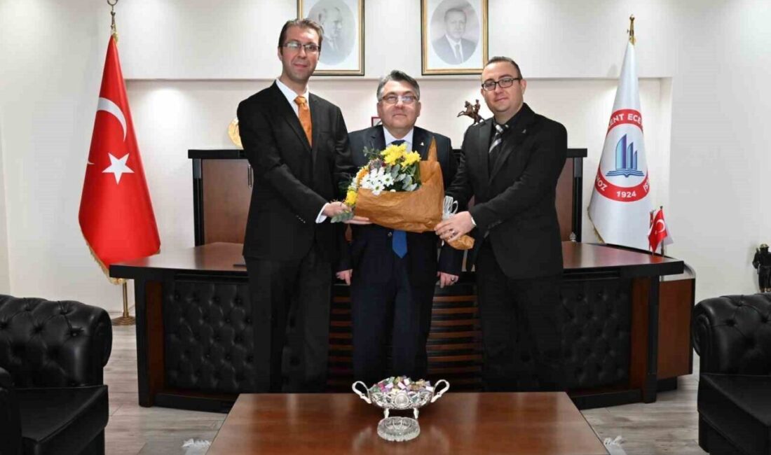 Zonguldak Bülent Ecevit Üniversitesi'nde görev devir teslim töreni yapıldı. Rektör