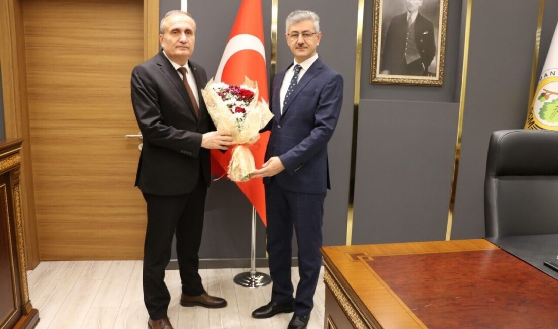 Celal Kanbur, Bolu Orman Bölge Müdürlüğü görevine başladı Sinop Orman Bölge Müdürü Celal Kanbur, Bolu Orman Bölge Müdürlüğüne