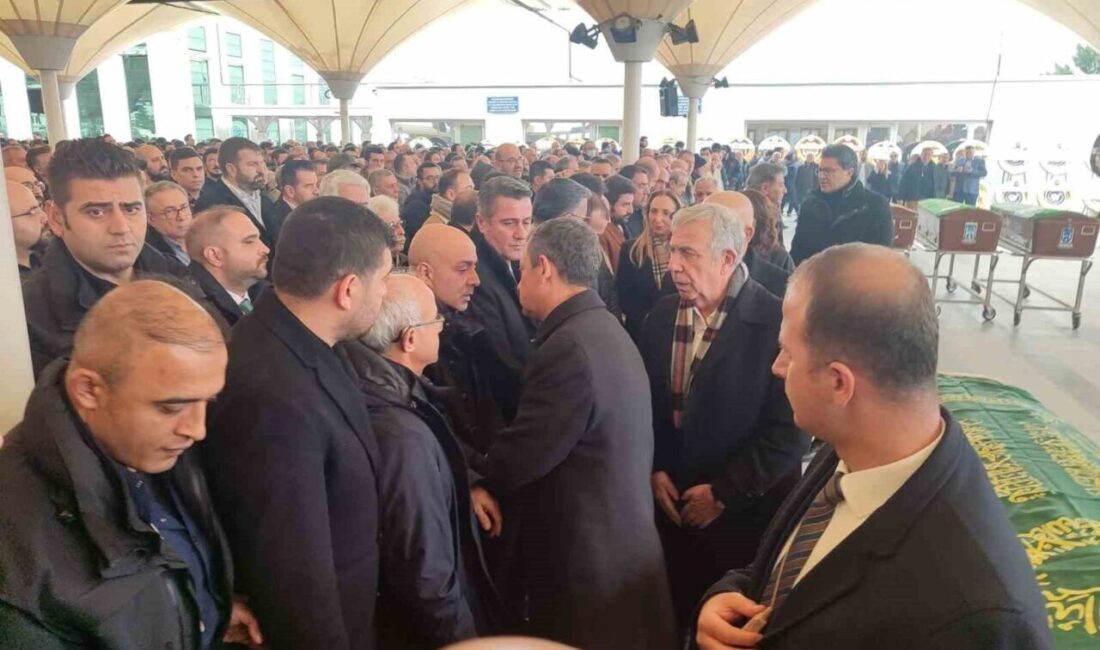 Yangın Faciasında Hayatını Kaybeden Eray Bağcı, Ankara’da Son Yolculuğuna Uğurlandı Bolu'daki Grand Kartal Otel'deki yangında hayatını kaybeden 15 yaşındaki öğrenci