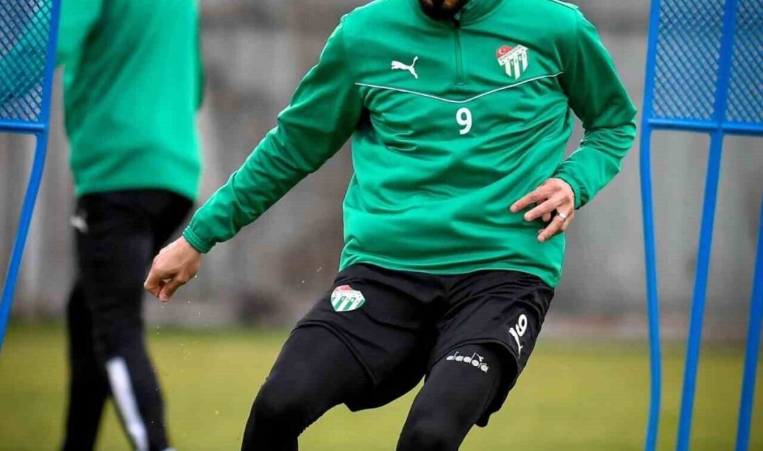 Bursaspor, Ergene Velimeşe Spor Maçı İçin Hazırlıklarına devam Ediyor Bursaspor, Ergene Velimeşe Spor ile oynayacağı maç için hazırlıklarını Teknik