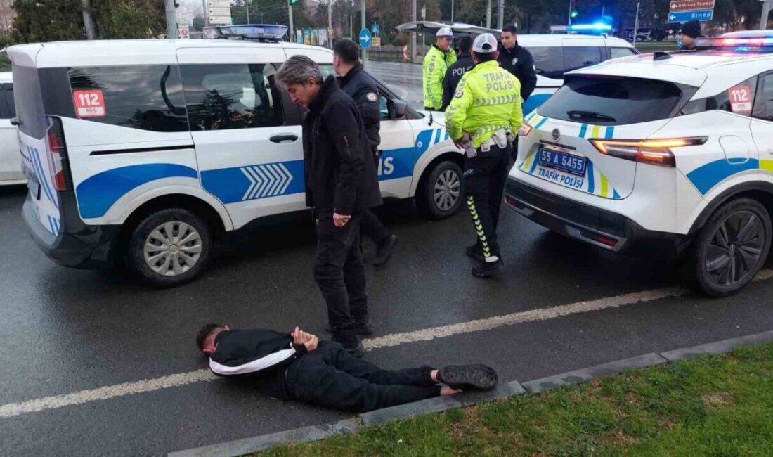 Samsun’da çaldığı araçla kaçan 19 yaşındaki hırsız, polisin sürükleyici takibi sayesinde yakalandı. Samsun'da 19 yaşındaki O.D., çaldığı hafif ticari araçla kaçarken polisin