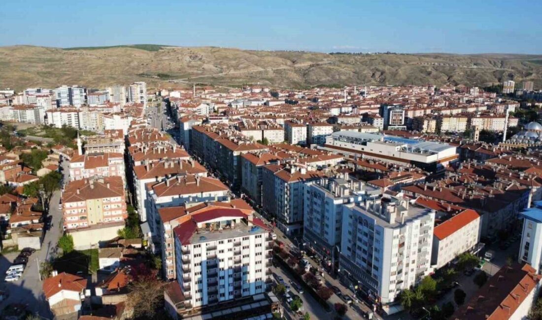 Çankırı’da 2024 Yılında Konut Satışları Geçen Yıla Göre Yüzde 28,4 Artış Gösterdi TÜİK'in verilerine göre, Çankırı'da 2024'te toplam 2.679 konut satışı yapıldı.