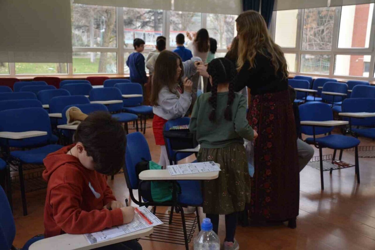 Anadolu Üniversitesi Çocuk Eğitimi Uygulama ve Araştırma Merkezi, yarıyıl tatilinde