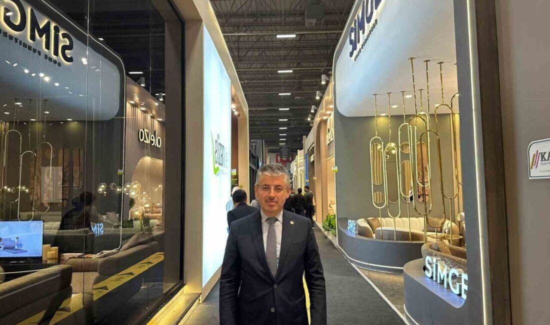 Şaban Çopuroğlu, İstanbul Mobilya Fuarı’nda Kayserili Sanayicilerle Bir Araya Geldi AK Parti Kayseri Milletvekili Şaban Çopuroğlu, 21-25 Ocak 2025 tarihlerindeki