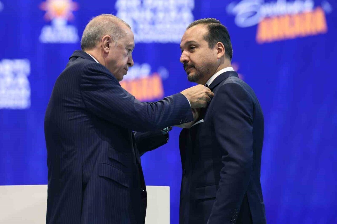 Cumhurbaşkanı Recep Tayyip Erdoğan, İYİ Parti'den istifa eden Ankara Milletvekili