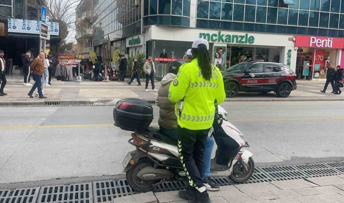 Denizli’de trafik denetiminde 250 araca ceza kesildi Denizli'nin Gazi Mustafa Kemal Bulvarı'nda gerçekleştirilen trafik denetiminde, Denizli Emniyet