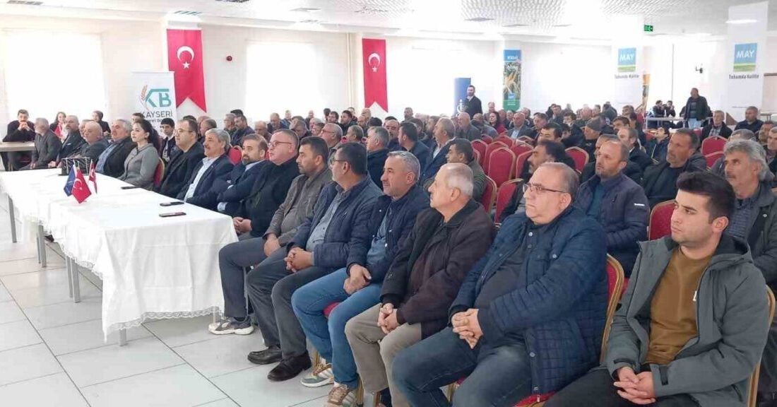 Develi'de yapılan bilgilendirme toplantısında, sılajlık mısır üretimi ve AR-GE faaliyetleri
