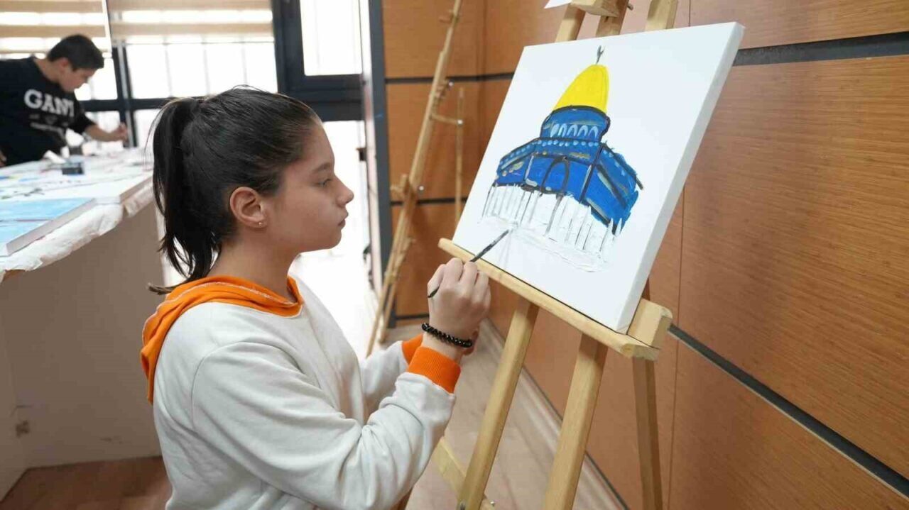 Elazığ Belediyesi, "Sanatla Sağlıklı Gelişim Atölyesi" ile 8-12 yaş arasındaki