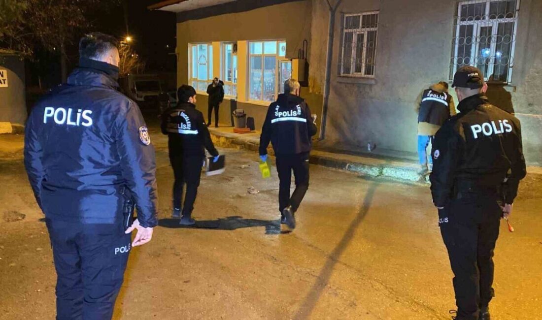 Elazığ’ın Aksaray Mahallesi'nde M.Ç. ve H.A. arasında çıkan tartışma, silahlı