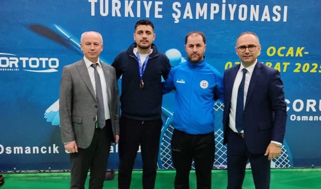 Hasan Baygeldi, İşitme Engelliler Badminton Şampiyonası’nda Türkiye Üçüncüsü Oldu Elazığ Gençlik Spor Kulübü'nden Hasan Baygeldi, Çorum'un Osmancık ilçesindeki İşitme