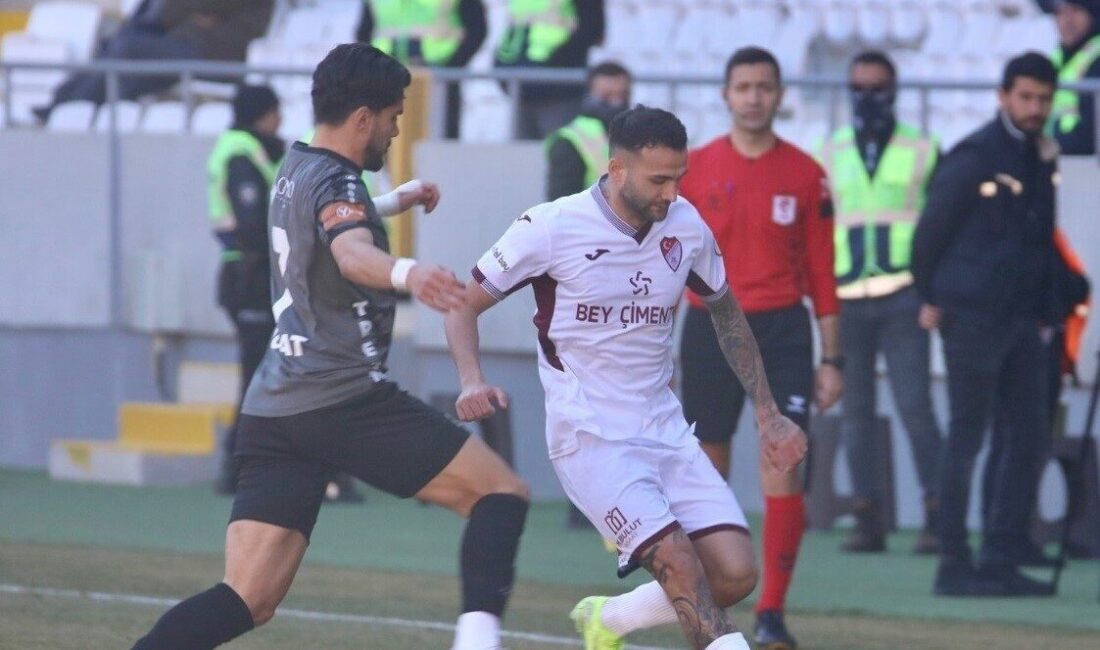 Çimentaş Elazığspor, Karaman FK ile berabere kalarak 5. sıraya düştü Çimentaş Elazığspor, Karaman FK ile 1-1 berabere kalarak, 32 puanla