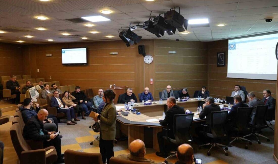 Kocaeli Büyükşehir Belediyesi’nde Balıkhane ve Atış Poligonu İçin İhale Gerçekleştirildi Kocaeli Büyükşehir Belediyesi, Encümen Toplantısı'nda İzmit Balıkhan'daki 7 balık satış