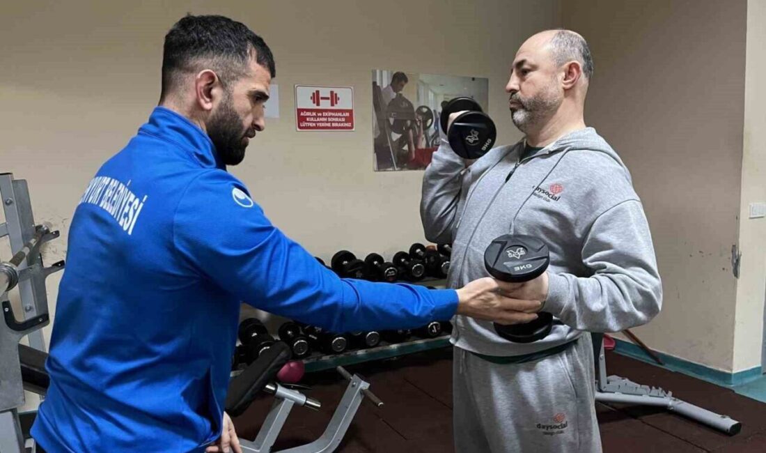 Esenyurt'ta yaşayan 53 yaşındaki Necati Tepe, beynine pıhtı atmasının ardından
