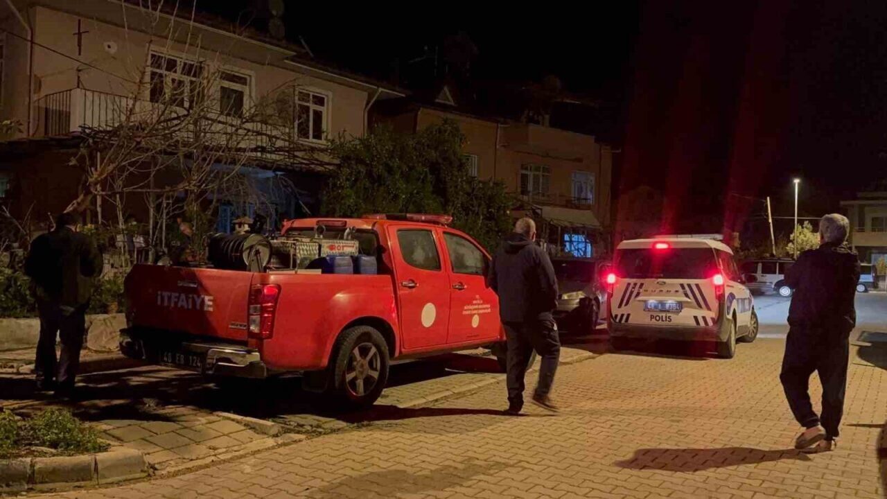 Fethiye'de, Cemile (63) ve Mehmet Başar (72) isimli yaşlı çift,