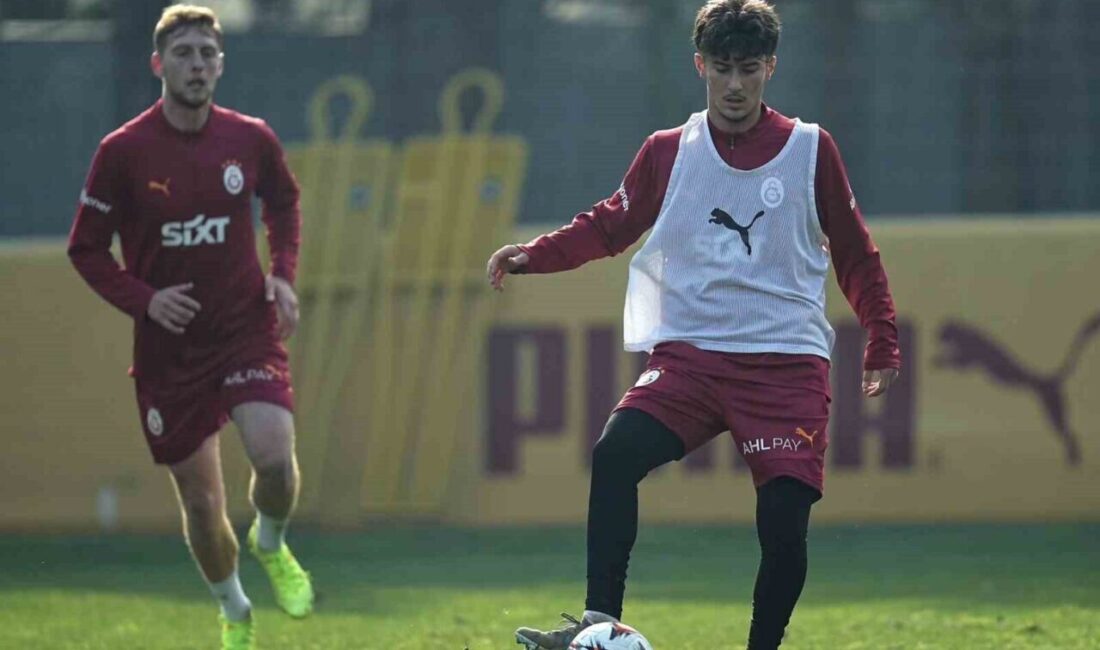 Galatasaray, Dinamo Kiev maçı için Florya’da antrenman yaptı! Galatasaray, UEFA Avrupa Ligi'ndeki Dinamo Kiev maçı öncesi hazırlıklarına Florya
