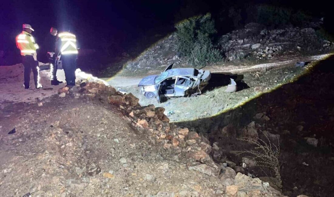 Adıyaman’da Trafik Kazasında İki Yaralı: Otomobil Şarampole Yuvarlandı Adıyaman'ın Besni ilçesinde hafif ticari araç ile otomobilin çarpışması sonucu
