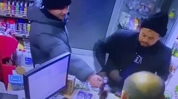 Konya'nın Karatay ilçesinde, 19 yaşındaki Eren S. ve 40 yaşındaki