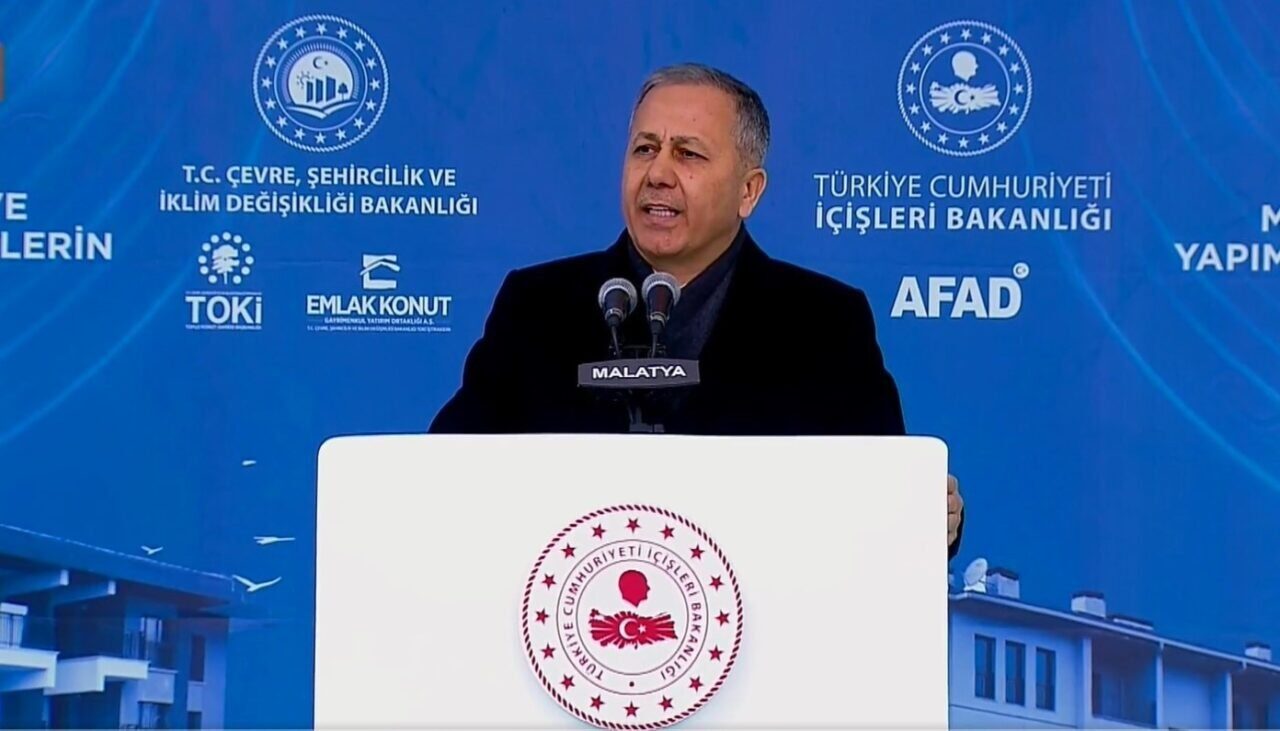 İçişleri Bakanı Ali Yerlikaya, Malatya'da düzenlenen anahtar teslim töreninde Türkiye'nin