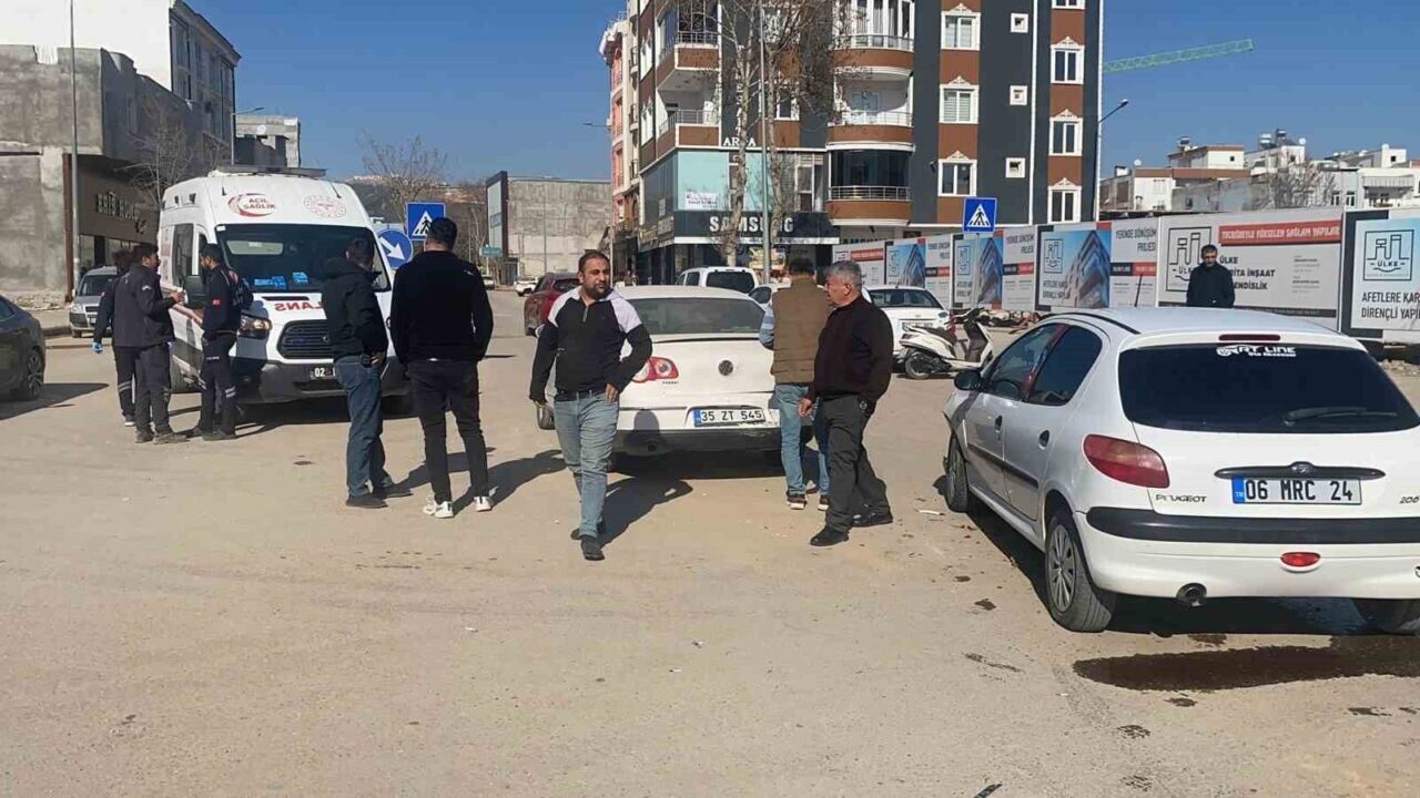 Adıyaman'da meydana gelen kazada, Eren A.'nın kullandığı otomobil, Fatih E.'nin