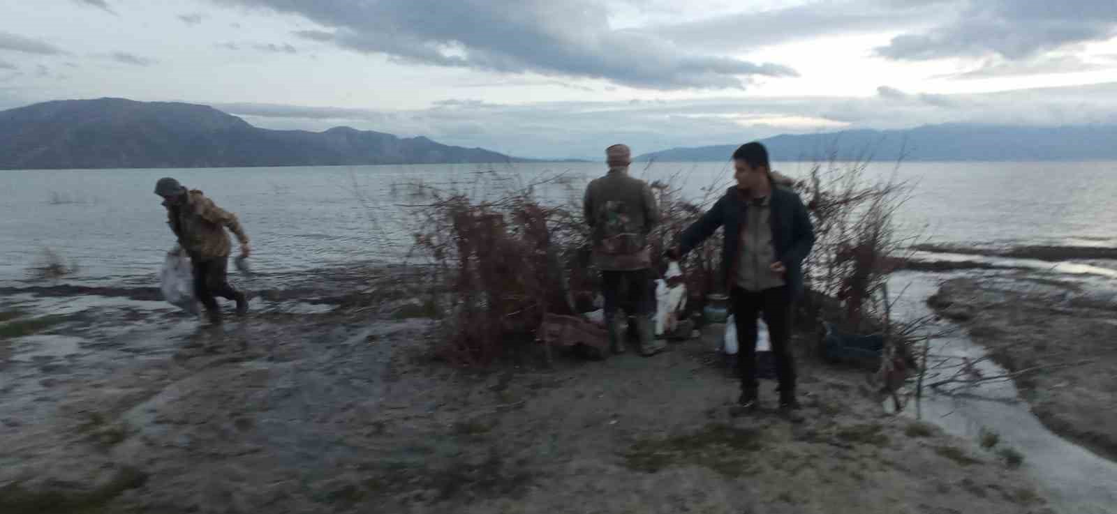 ISPARTA’DA SUNA ÖRDEKLERİNİ VURAN ŞAHIS, CEZADAN KAÇAMADI