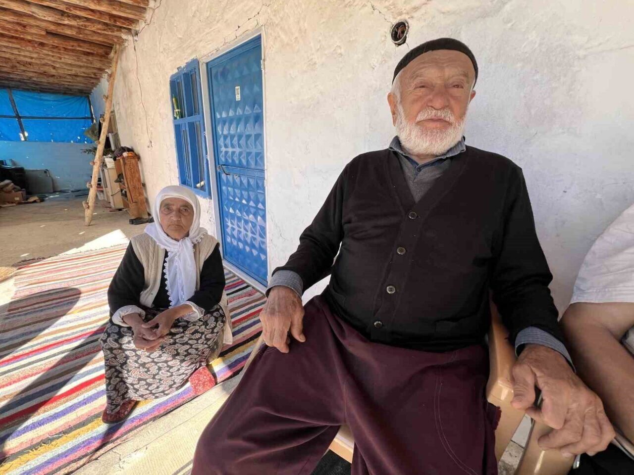 Kahramanmaraş’ın Ekinözü ilçesinde 83 yaşındaki Muhammet Koyun, 6 Şubat depremlerinde