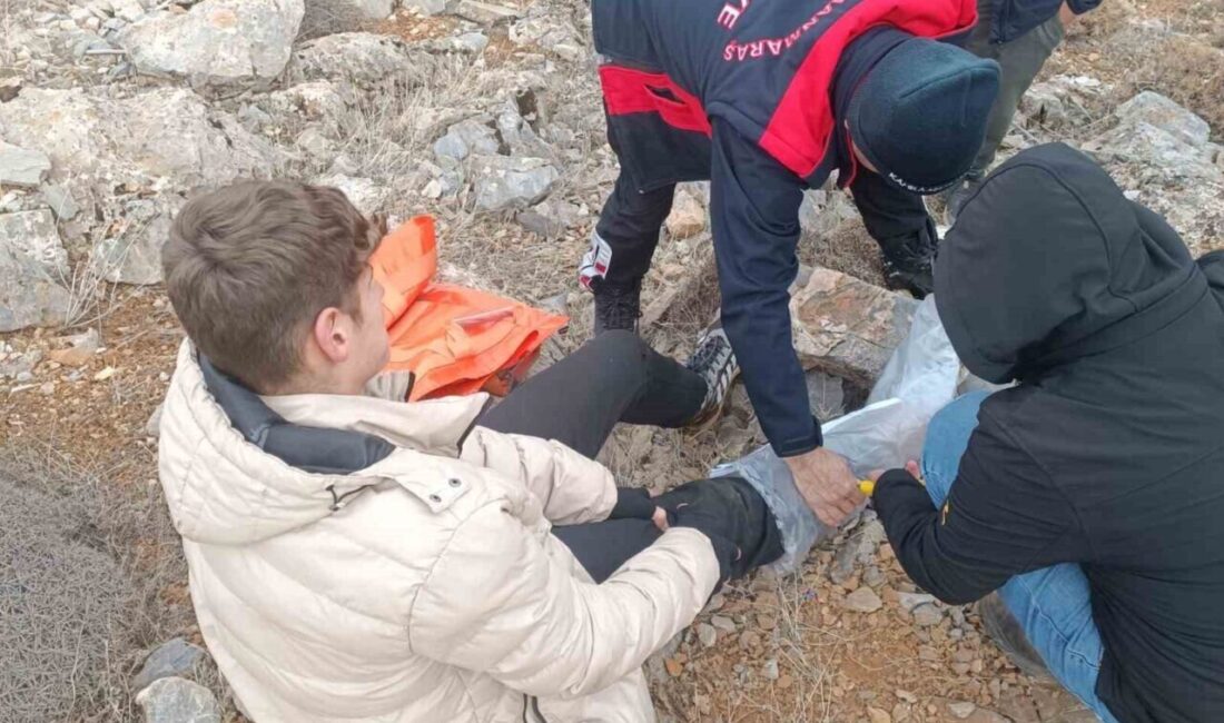 Kahramanmaraş’ta Kayalıktan Düşen 16 Yaşındaki Çocuk Yaralandı Kahramanmaraş'ta 16 yaşındaki bir çocuk, Afşin ilçesindeki Arıtaş Dikmen Dağı'nda