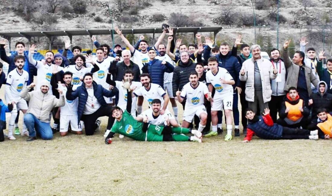 Hacılar Erciyesspor, Süper Amatör Küme’de Play-Off Oynamayı Garantiledi Hacılar Erciyesspor, Kayseri Süper Amatör Küme A Grubu'nda 31 puana