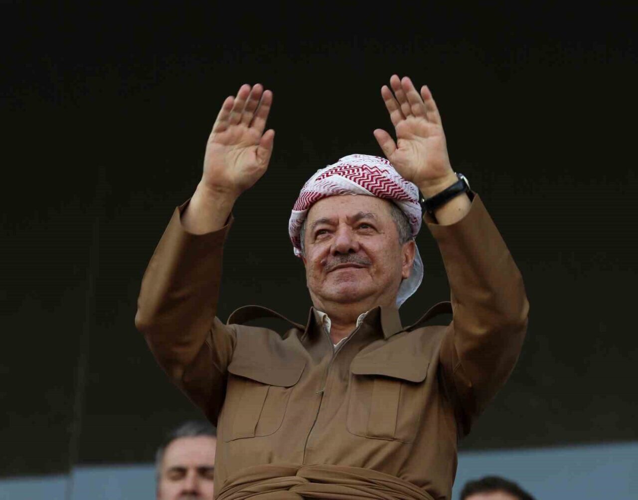 Kürdistan Demokrat Partisi Başkanı Mesut Barzani, PKK'nın Suriye Kürtlerini serbest