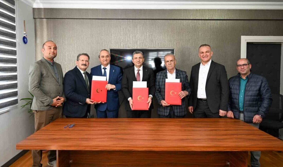 Antalya’da hayırseverlerin katkısıyla yeni sağlık tesisleri için protokol imzalandı Antalya'nın Kepez ilçesinde, hayırseverler Süleyman Akbıyık ve Serhat Şimşek'in destekleriyle
