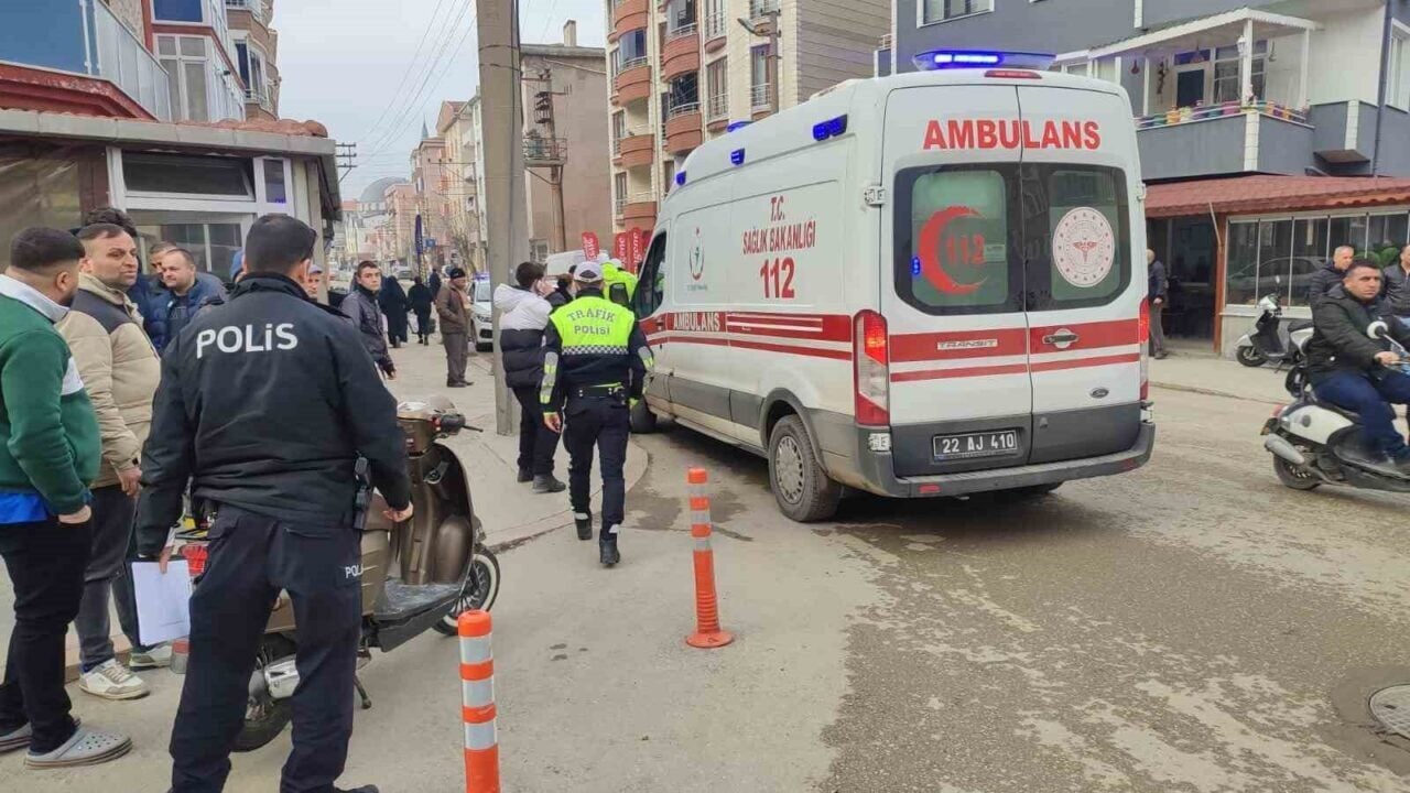 Edirne'nin Keşan ilçesinde, ehliyetsiz sürücüler B.A. (18) ve Y.E.Y. arasında
