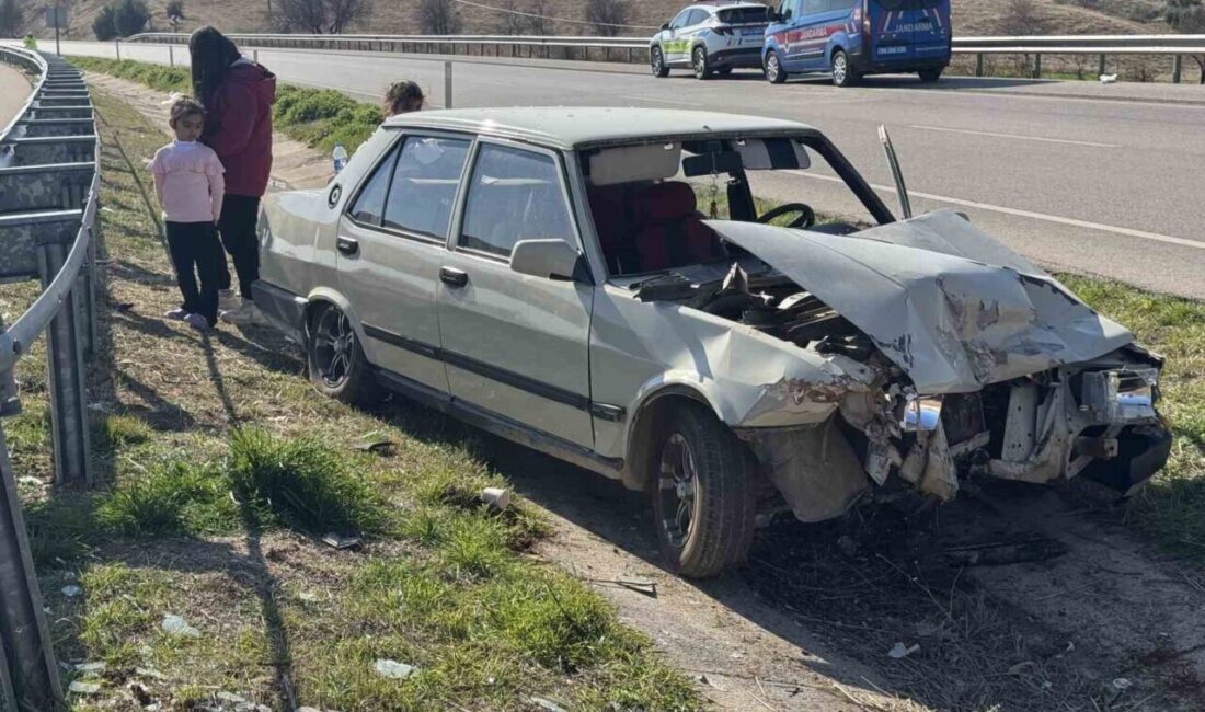 Kilis’te Trafik Kazasında İki Kişi Yaralandı: Otomobil Bariyerlere Çarptı Kilis-Gaziantep yolunda A.K. yönetimindeki otomobilin kontrolden çıkıp bariyerlere çarpması sonucu