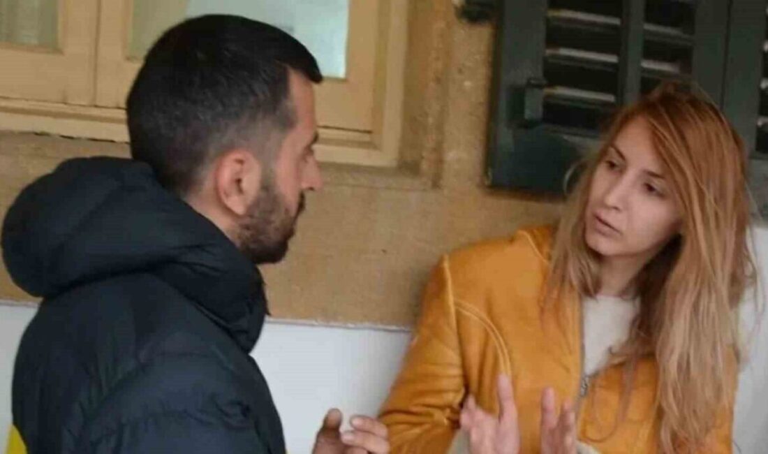 Yunan Turist ve Türk Sevgilisi, KKTC Sınırında Yakalandı Kuzey Kıbrıs Türk Cumhuriyeti’nde sınırdan yasadışı geçiş yapmaya çalışan Yunan
