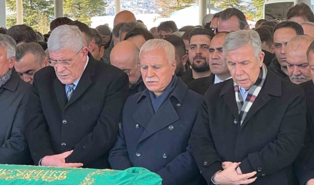 Koray Aydın’ın Babası Halil İbrahim Aydın, Son Yolculuğuna Veda Etti Ankara Milletvekili Koray Aydın'ın babası Halil İbrahim Aydın, Karşıyaka Mezarlığı'nda