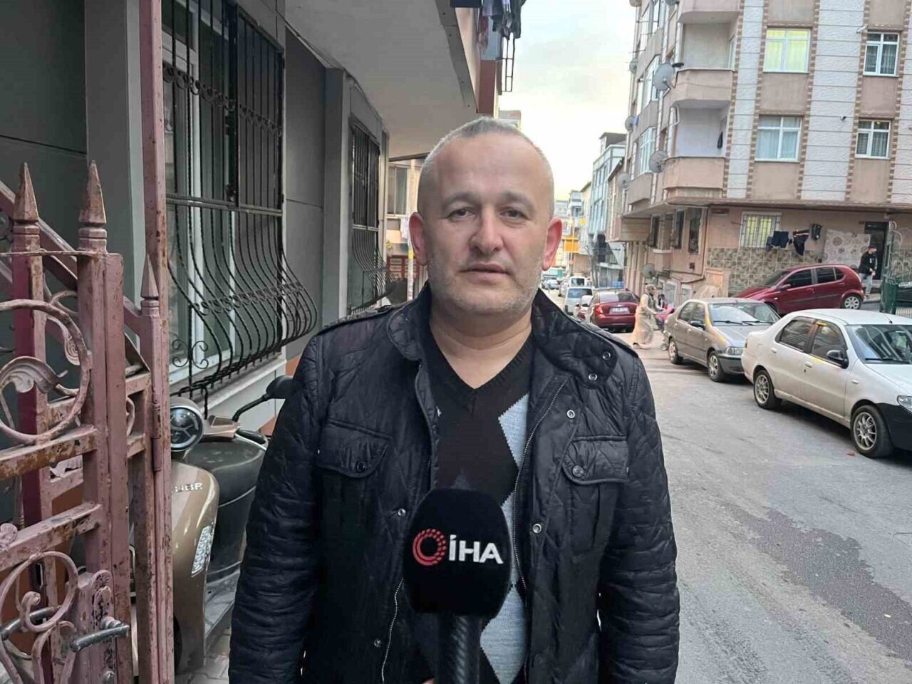 İstanbul Küçükçekmece'de taksici Özcan Keskin, dolandırıcı T.A.'nın taksiyle birlikte dolaşıp,